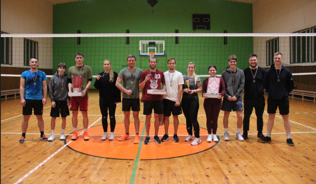 volejbola turnīra apbalvošana