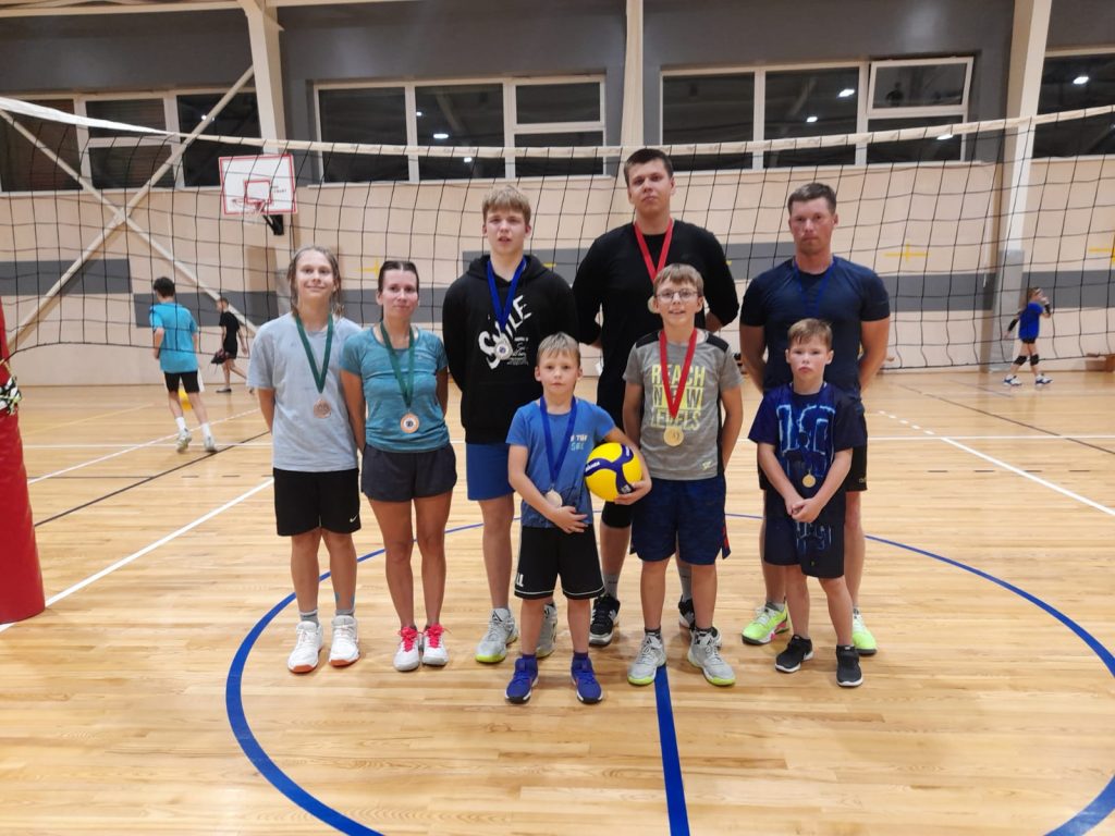 ģimeņu volejbola turnīrs