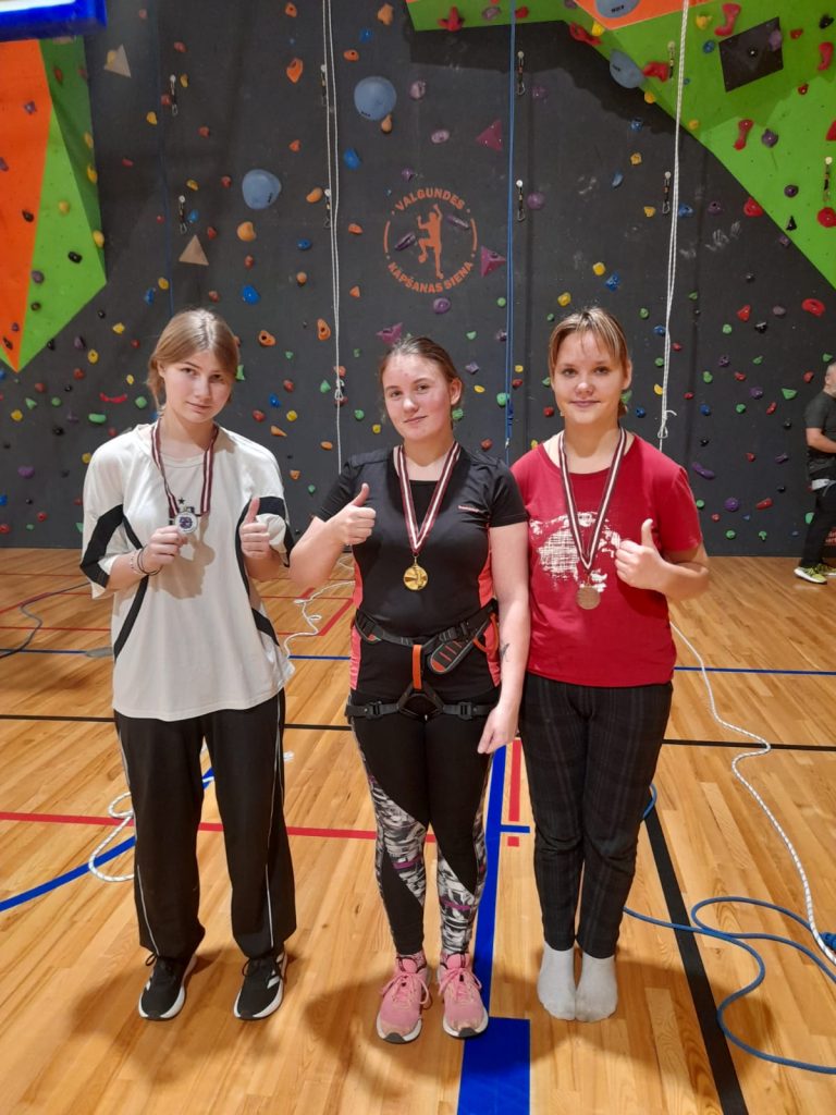 Sacensību apbalvošana