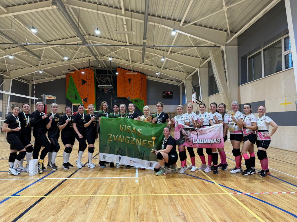 ķer un servē bumbu apbalvošana