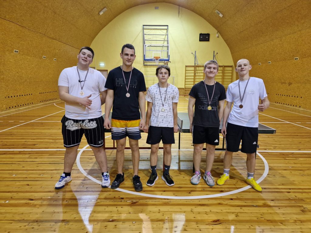 galda tenisa turnīrs