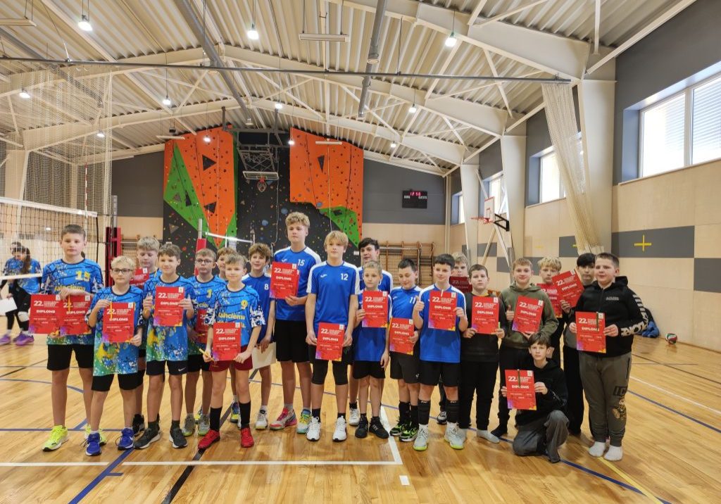 volejbola sacensību apbalvošana