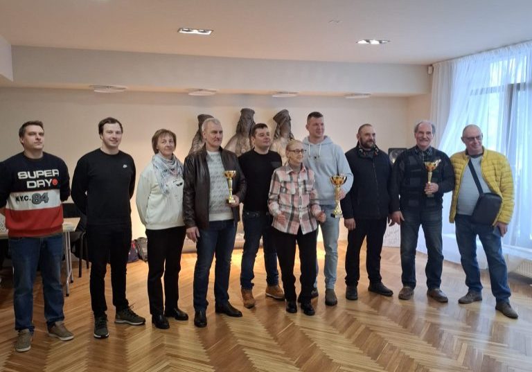 Zoles sacensību apbalvošana